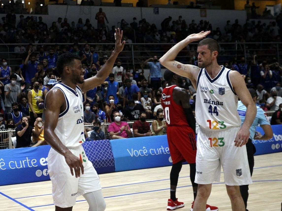 Esporte Espetacular  Entenda as diferenças das regras do Basquete