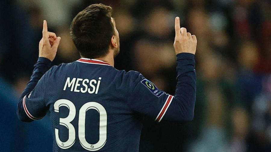 Lionel Messi balançou as redes na partida entre PSG e Lens, válida pelo Campeonato Francês - Christian Hartmann/Reuters