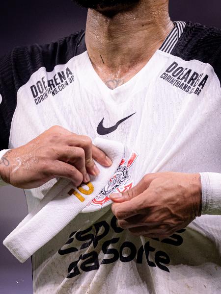 Nike fornece material esportivo para o Corinthians desde 2003 Nike fornece material esportivo para o Corinthians desde 2003