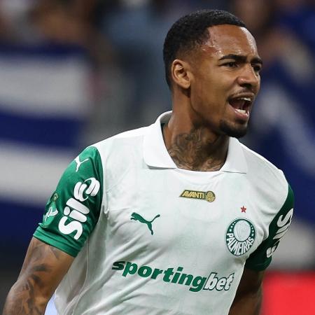 Allan foi titular pela primeira vez no Mundial de Clubes em vitória contra o Botafogo