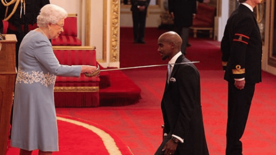 Mo Farah recebe título de cavaleiro da rainha Elizabeth II - reprodução/Instagram