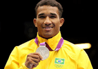 Boxeador Esquiva Falcão coloca medalha olímpica à venda por US$ 50 mil - Reprodução/Twitter
