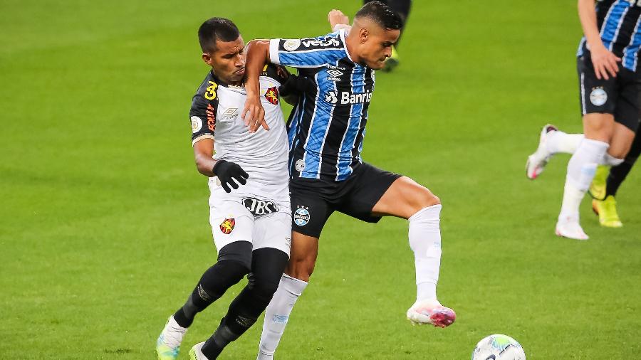 Everton deve ser titular do Grêmio na partida contra o Fortaleza, na Arena - Pedro H. Tesch/AGIF