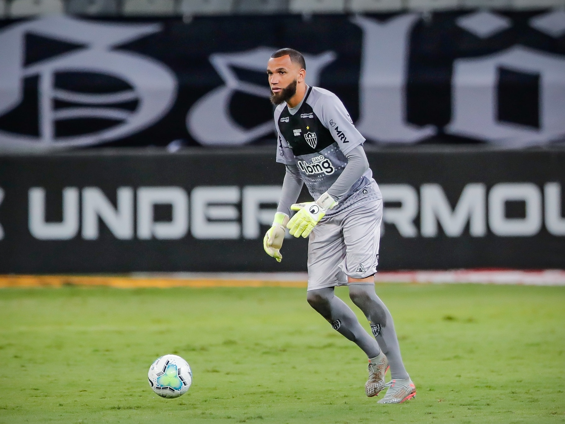 Titular absoluto, goleiro Everson completará 50 jogos pelo Galo hoje