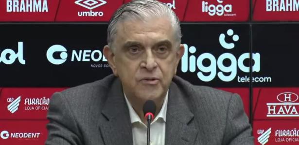 Petraglia diz que Athletico ‘passou de trator’ pelo ‘quebrado’ Santos