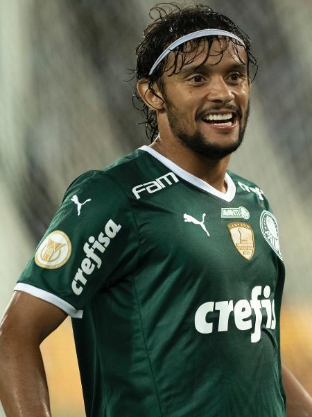 Gustavo Scarpa, do Palmeiras, em jogo contra o Botafogo pelo Brasileirão -  Jorge Rodrigues/AGIF