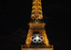 Lua olímpica? Foto dos anéis da Torre Eiffel repercute antes da abertura - Reprodução/X/Olympics