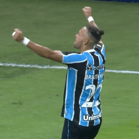 Braithwaite comemora gol do Grêmio contra o Juventude, pela semifinal do Gauchão