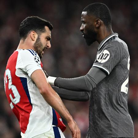 Mikel Merino e Rùdiger durante jogo entre Arsenal e Real Madrid na Champions Mikel Merino e Rùdiger durante jogo entre Arsenal e Real Madrid na Champions