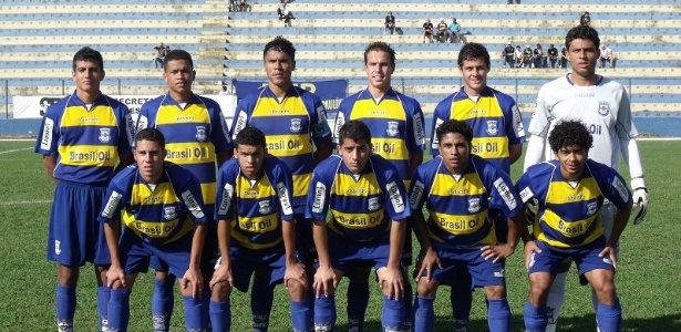 Hoje no Corinthians, Gabriel levou até socos na costela na 4ª divisão de SP