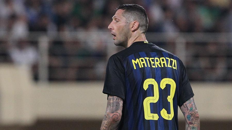 Marco Materazzi em ação com a camisa da Inter; zagueiro bateu no então companheiro Balotelli em 2010 - Marco Luzzani - Inter/FC Internazionale via Getty Images