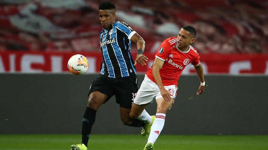 Grêmio e Inter jogam na Arena do Grêmio a partir das 17h (de Brasília) deste sábado - Pool/Getty Images