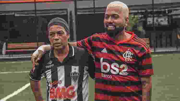 Sósias - Pedro Henrique Silva Campos - Pedro Henrique Silva Campos