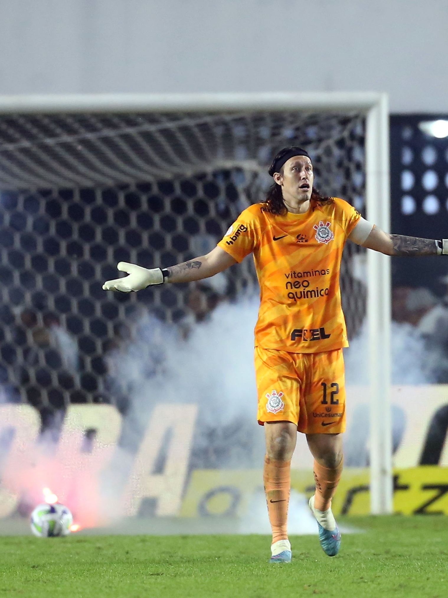 Jogo do Santos termina com bombas e invasão na Vila Be ABC do ABC