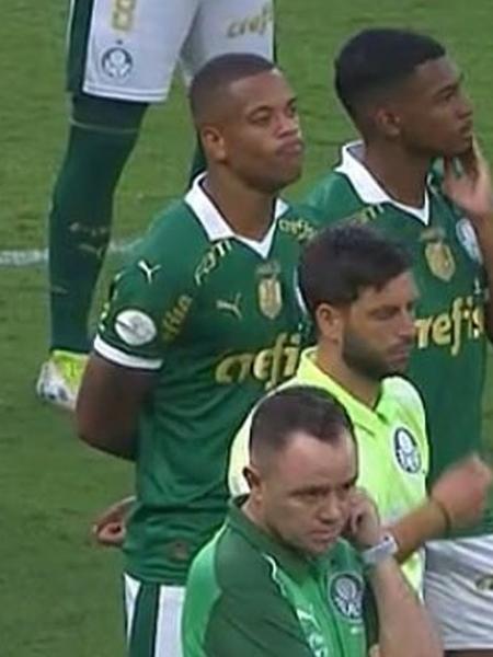 Caio Paulista ficou durante toda a decisão da Supercopa no banco de reservas do Palmeiras