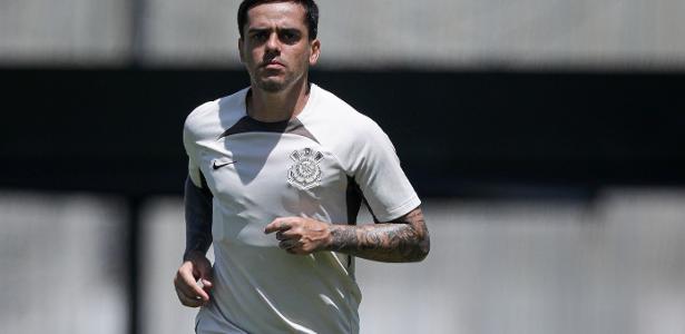 Corinthians finaliza preparação para confronto contra São Bernardo; possíveis titulares definidos.