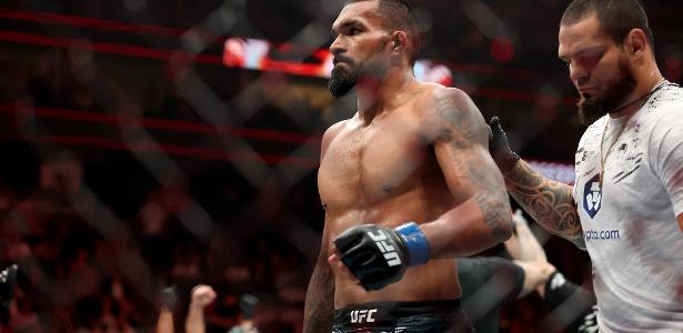 Brendson Ribeiro sente a mão de Murzakanov e é nocauteado no UFC 316