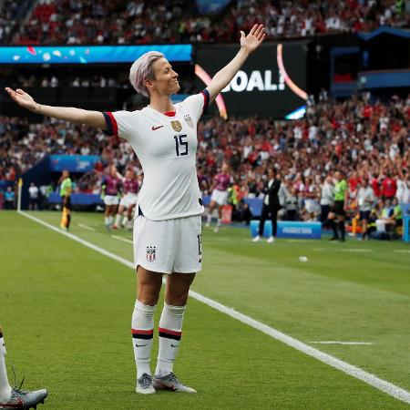 Megan Rapinoe, dos EUA, comemora seu gol contra a França na Copa de 2019