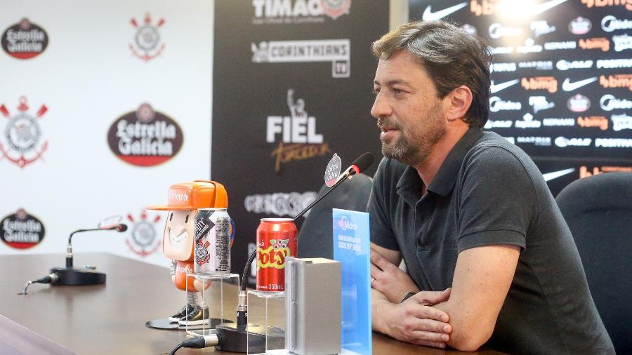 Duílio Monteiro Alves concede entrevista no CT Joaquim Grava: ex-diretor de futebol virou presidente - Rodrigo Coca/Agência Corinthians