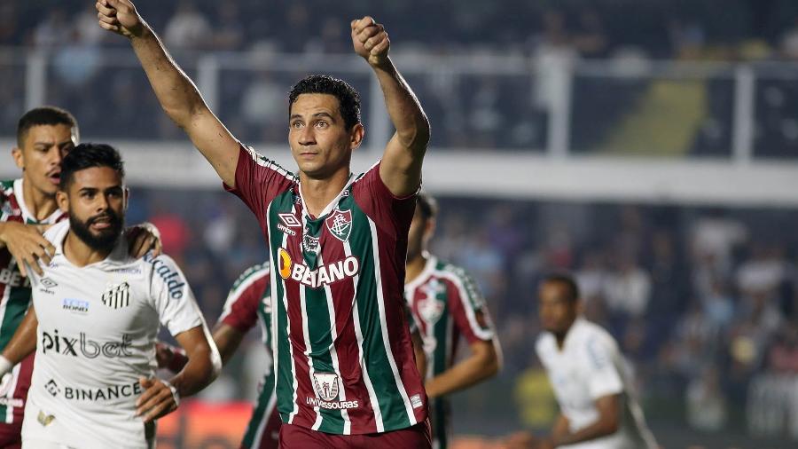 Formado no Santos, atual meia do Fluminense simulou gestos de um maestro ao marcar contra o ex-clube na Vila Belmiro - MAURÍCIO DE SOUZA/DIÁRIO DO LITORAL/ESTADÃO CONTEÚDO