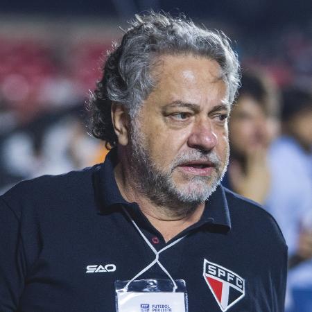 Julio Casares, presidente do So Paulo, no jogo contra o Palmeiras, pelo Paulisto