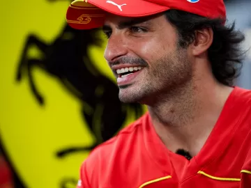 ?Ferrari pode lutar pelo título do ano que vem?, acredita Sainz após pole