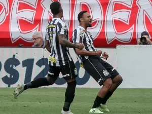 Wendel Silva faz o gol de que o Santos precisava 