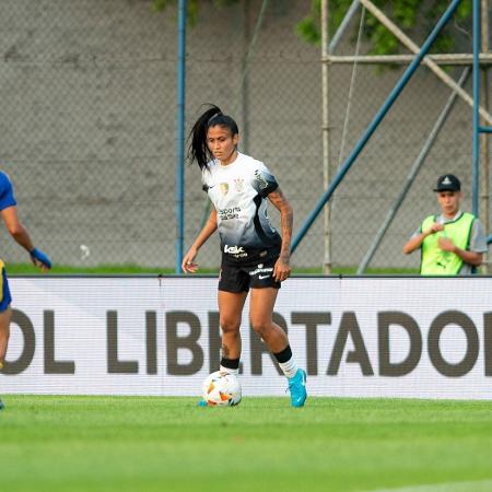 Jaqueline é baixa no Corinthians por um desconforto muscular