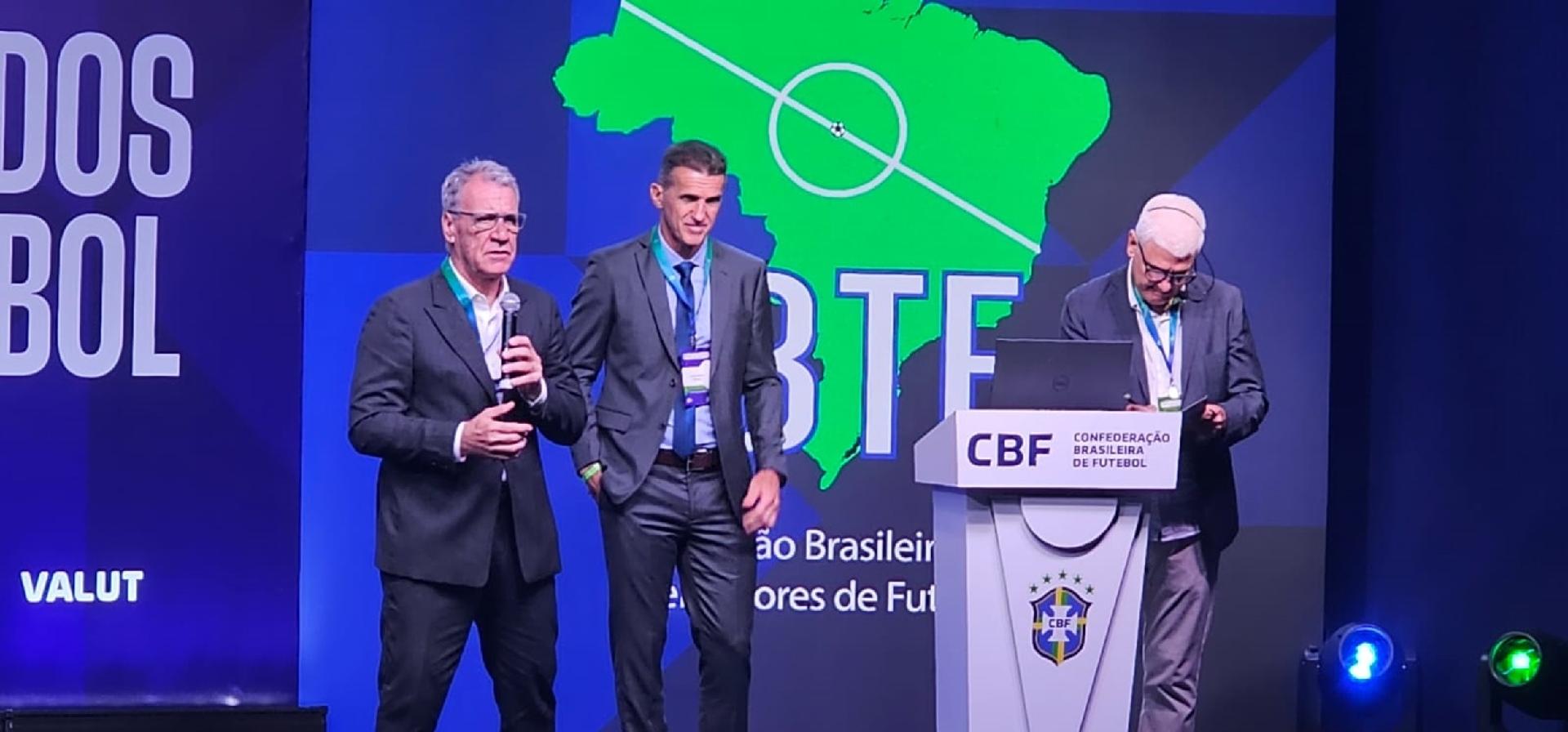 Alfredo Sampaio, presidente do Saferj, o Sindicato dos Atletas de Futebol do Estado do Rio de Janeiro - undefined