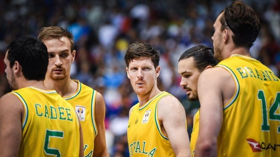 Jogadores da Austrália durante partida contra Filipinas - Divulgação/Fiba