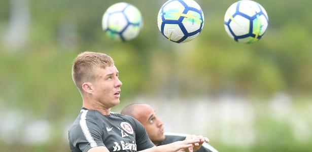 Charles tem 23 anos | Volante do Inter se destaca pelo Sport e vira alvo de clubes