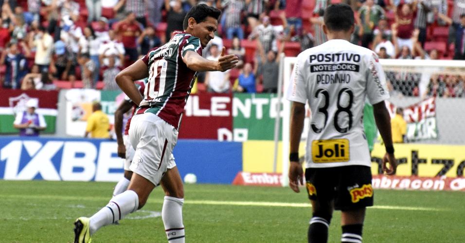 Ganso comemora gol do Fluminense contra o Corinthians