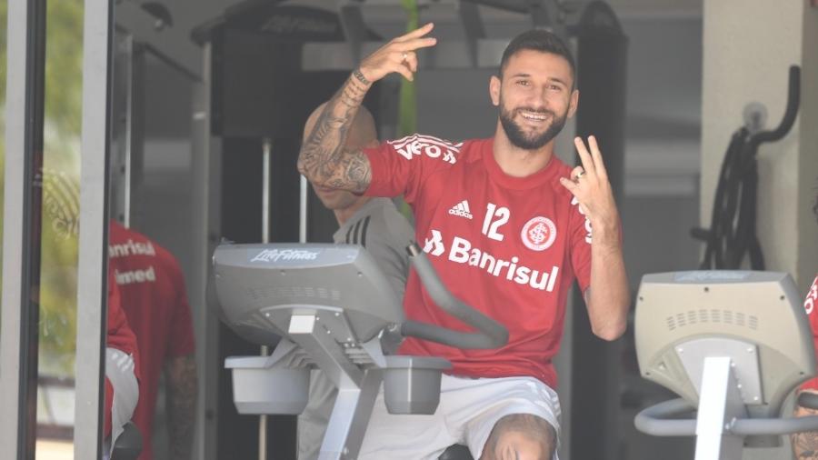 Boschilia volta ao CT e retoma atividades pelo Inter em recuperação de lesão - Ricardo Duarte/Inter