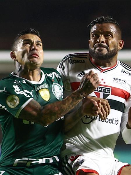 Dudu, do Palmeiras, e Reinaldo, do São Paulo, disputam lance pelo Brasileirão - Marcello Zambrana/AGIF