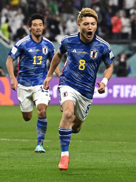 Ritsu Doan comemora gol do Japão sobre a Espanha em jogo do Grupo E da Copa do Mundo - Dylan Martinez/Reuters