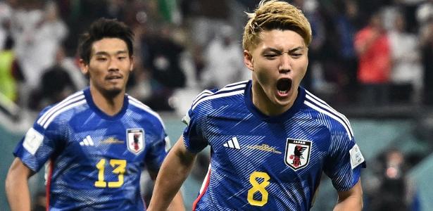 Japão vence Espanha por 2 a 1 e vai às oitavas do Mundial como