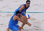 Brasileiros perdem no tie-break para dupla dos EUA no vôlei de praia - THOMAS SAMSON/AFP