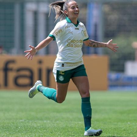 Palmeiras, de Jenifer, venceu o jogo de ida das quartas de final por 2 a 1