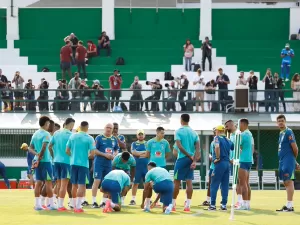 CBF temeu hostilidade e trocou CT do Corinthians pelo do Palmeiras