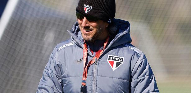 Zubeldía Demands Suffering and Offers Coffee in São Paulo Training Session