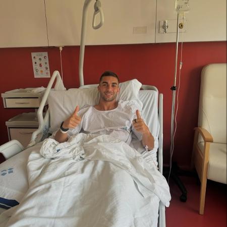 Ferran Torres, atacante do Barcelona, está internado após uma operação de apêndice Ferran Torres, atacante do Barcelona, está internado após uma operação de apêndice