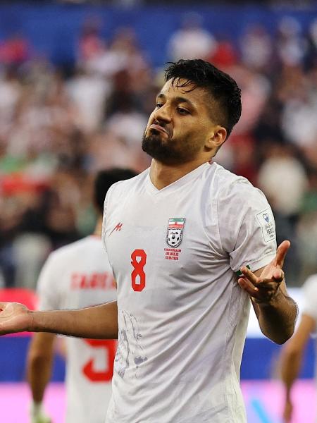 Mohebbi, do Irã, comemora gol contra a Nova Zelândia na Copa do Mundo