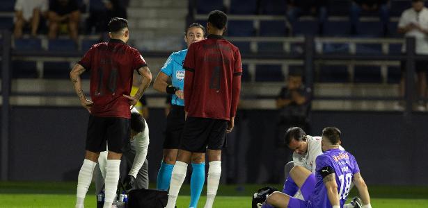 Camisa do Bragantino 'buga' impedimento semiautomático contra Corinthians