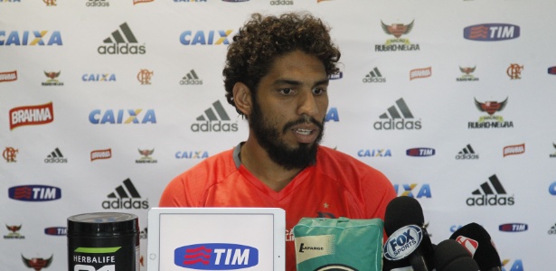 O zagueiro Wallace vive um momento delicado na relação com a torcida do Flamengo - Gilvan de Souza/ Flamengo