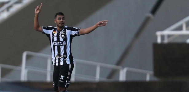 Brenner irritou ex-companheiros de Internacional na partida de domingo, no Rio - Vitor Silva/SS Press/Botafogo