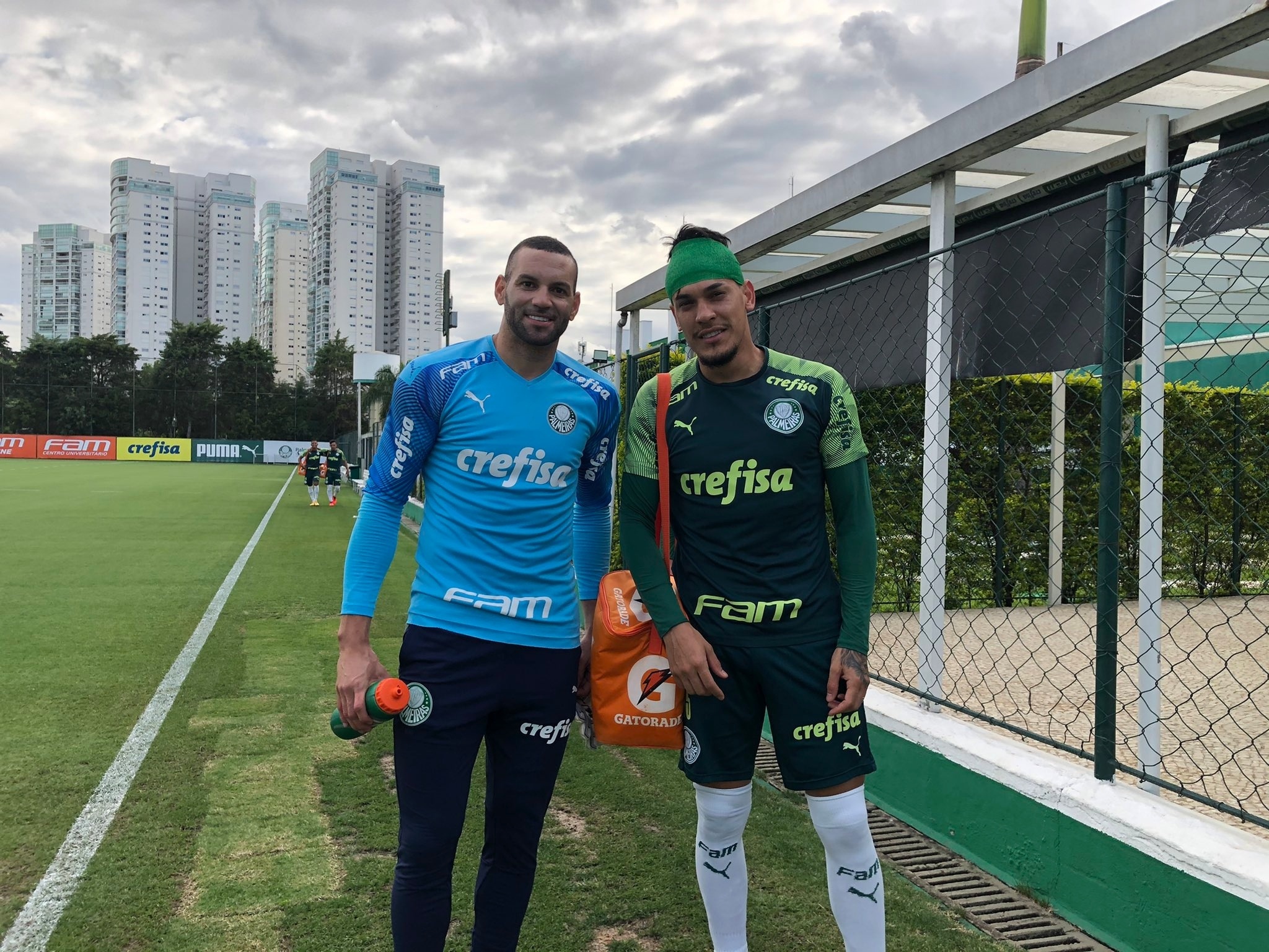 Gómez celebra retorno ao Palmeiras e projeta sequência de jogos: 'Agora  minha cabeça está aqui