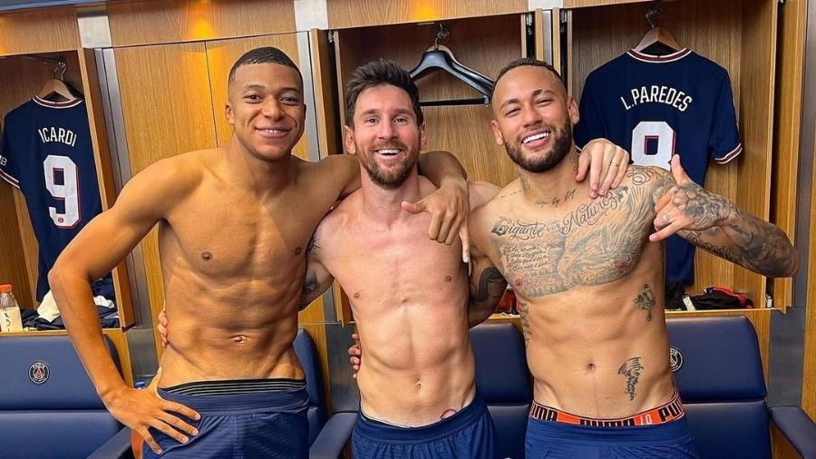 Mbappé, Lionel Messi e Neymar no vestiário após vitória do PSG - Reprodução/Instagram