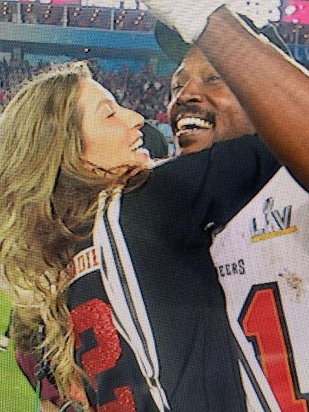 Antonio Brown tem fama de bad boy na NFL e postou foto com Gisele Bündchen - Reprodução