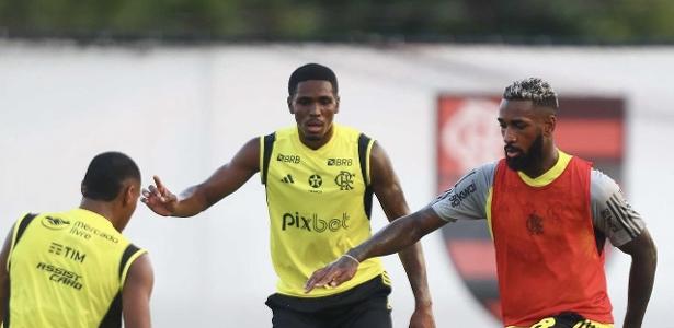 Gerson treina com grupo e aguarda retorno no Flamengo para próxima partida.