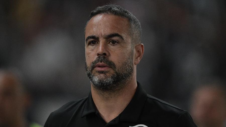 Artur Jorge, técnico do Botafogo